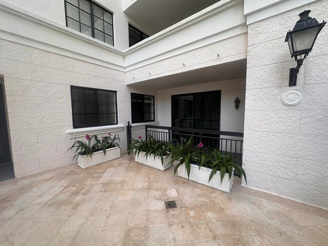 Photo - 233 S Federal Hwy Unit 208