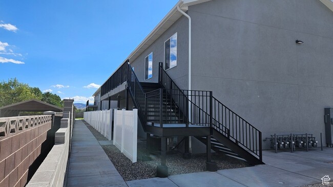 Building Photo - 759 S 500 W Rental