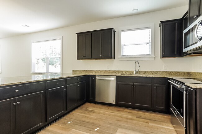 Photo - 1425 Feldspar Ct