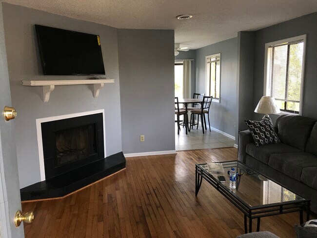 Photo - 4147 Spirea Dr Unidad D