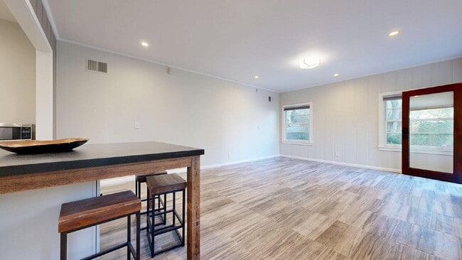 Photo - Beautifully Updated Flat with Gourmet Kitchen & Private Outdoor Retreat