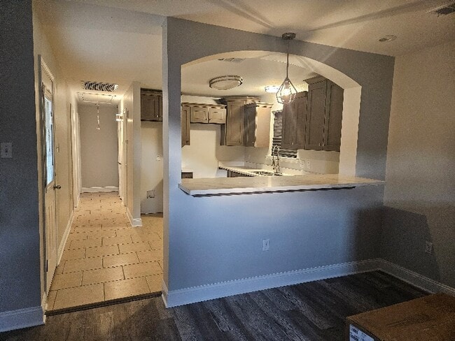 Photo - 8311 Oleander St