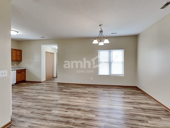 Photo - 1893 Sandy Lake Dr