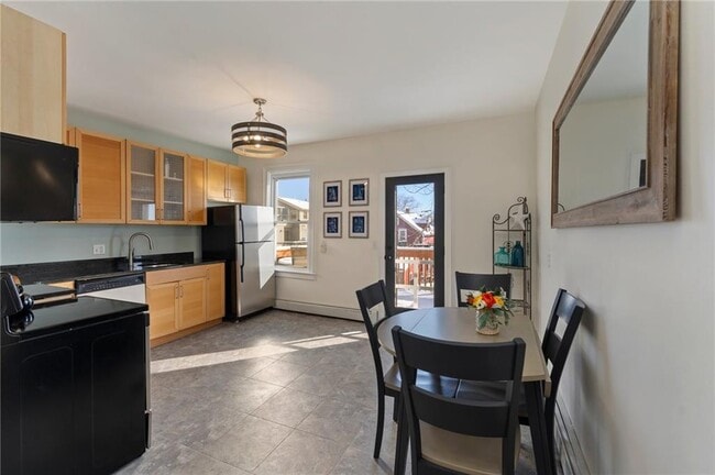 Photo - 15 W Narragansett Ave Unit 2