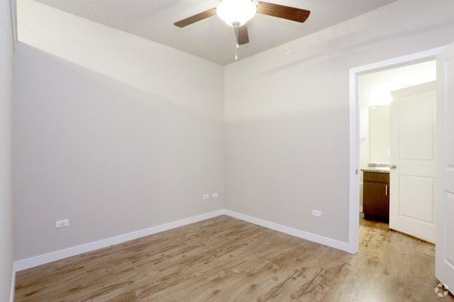 Studio Overlook - Bedroom