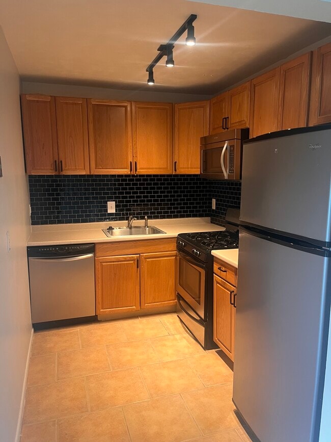 4419 Romlon St Unit 4419 Romlon St #201