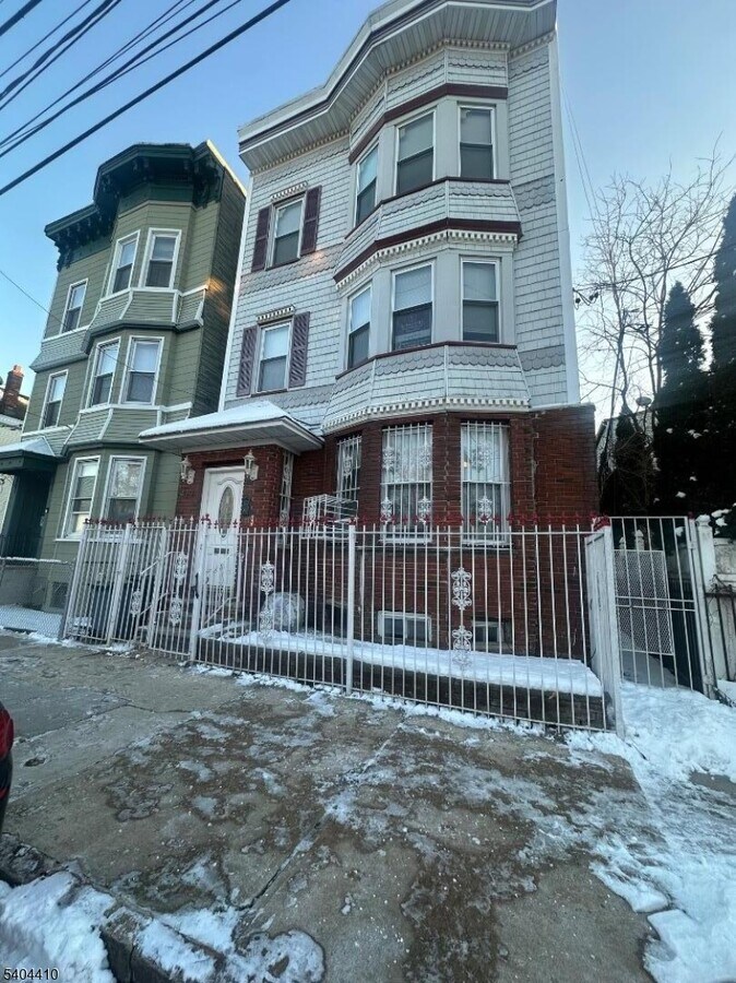 Photo - 429 18th Ave