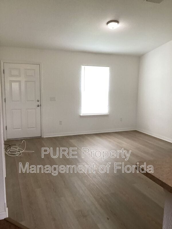 Photo - 517 Marion Oaks Manor