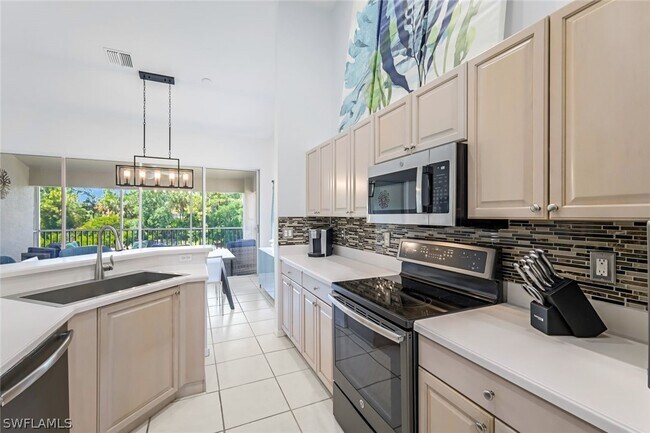 Photo - 5360 Andover Dr Unit 202