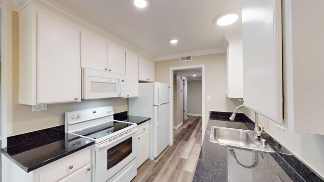 Photo - 821 Las Gallinas Ave Unit 219