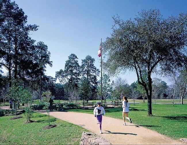 Building Photo - 6310 Arnot St