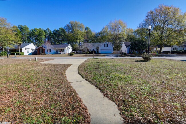 Photo - Beautifully Updated 3BR Home Minutes from Fort Jackson, VA Hospital & I-77