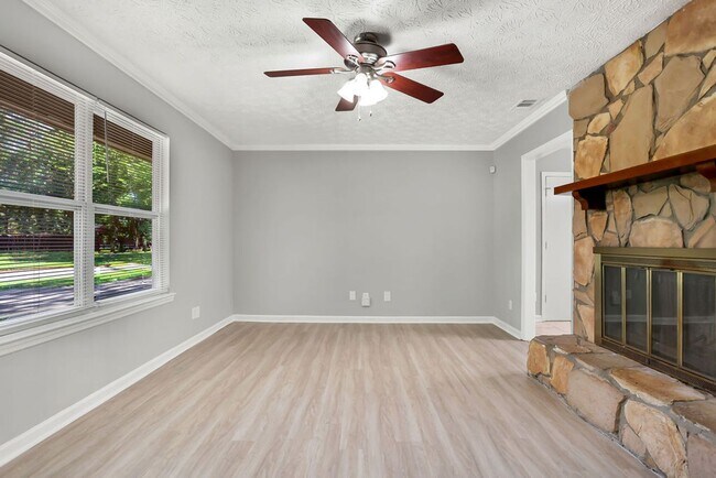 Photo - 3 bedroom 2 bath home in Village Green