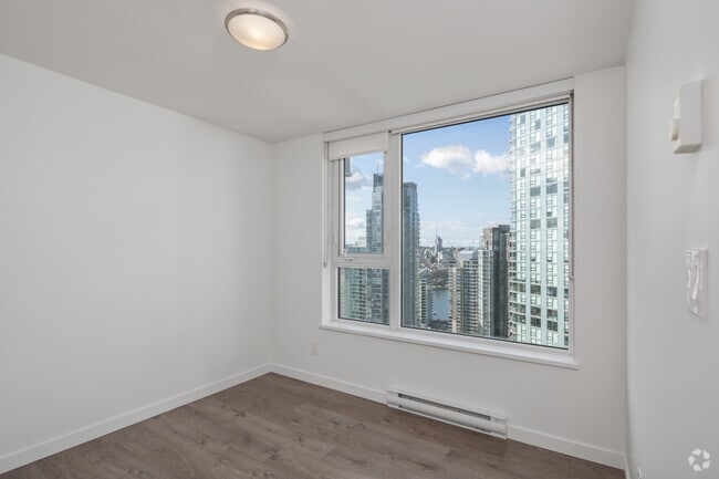 2BR, 2BA - 800SF