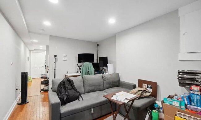 1632 S Charles St Unidad B