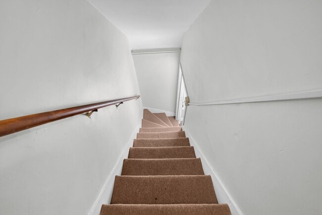 Photo - 276 W St Joseph St