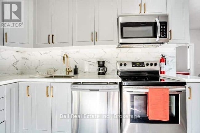 Photo - 291 Stewart St