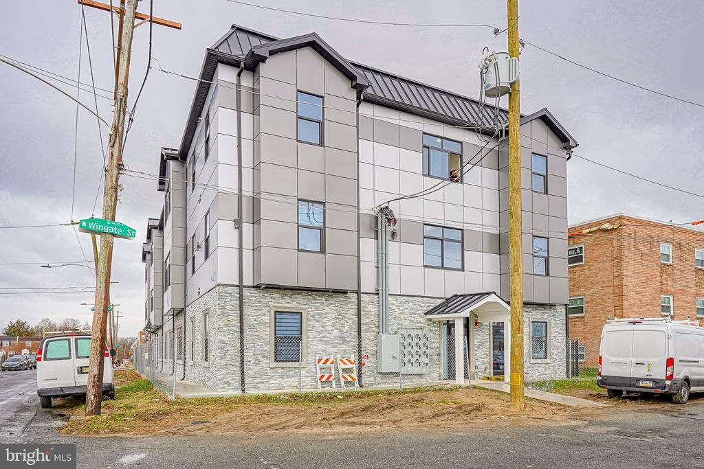 Photo - 4432 Wingate St Unit 305