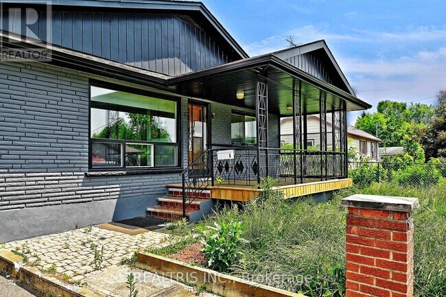 Photo - 6 Lucerne Pl