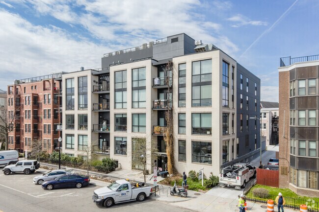 11 Park - 11 Park Apartments