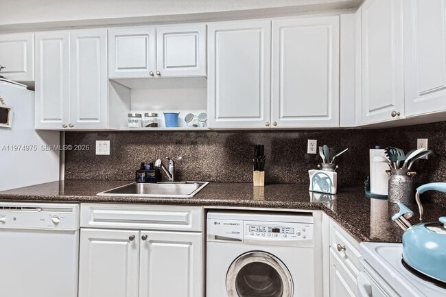 Photo - 2501 S Ocean Dr Unit 633 (AVAILABLE APRIL)