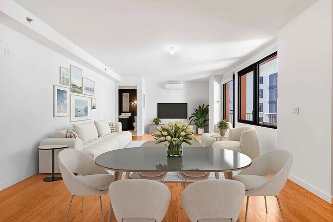 Photo - 123 Melrose St Unit 706