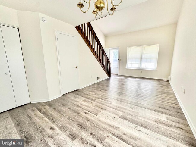 Photo - 1406 Woodmill Dr