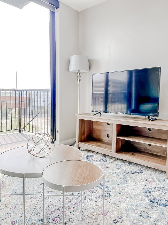 Photo - 1400 Walnut St Unit ID1036793P