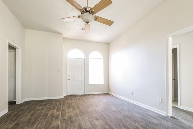 Photo - 1486 Beringer Dr