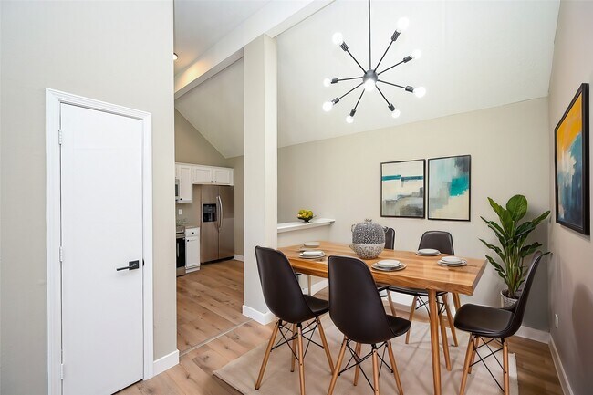 Photo - 6407 Whitbourne Dr