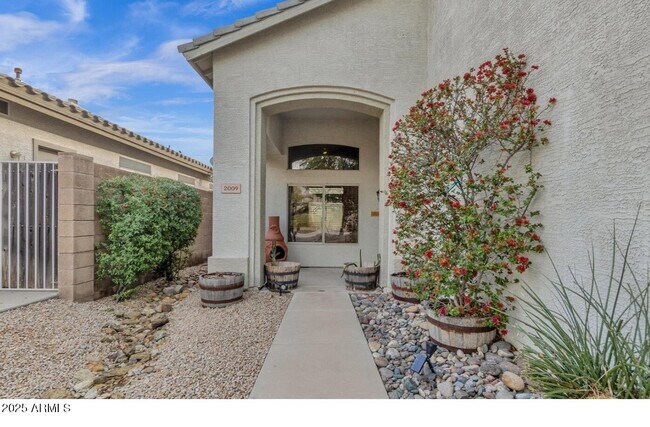 Photo - 2009 E Creedance Blvd