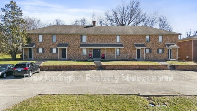 1649 Foxhaven Dr