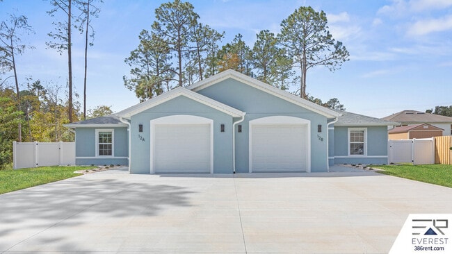 Building Photo - 12 Lloret Pl