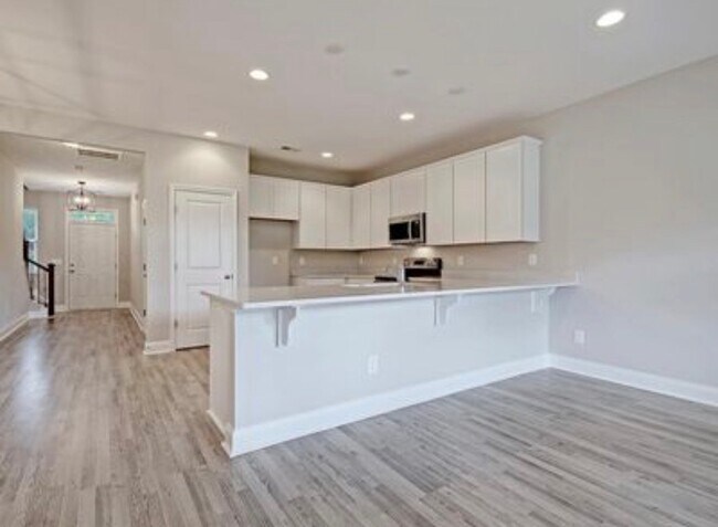 Photo - 7822 Montview Rd