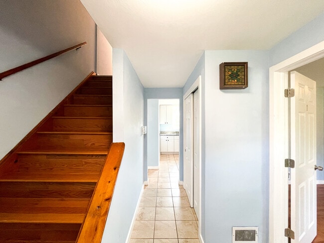 Photo - 3737 Orpwood St