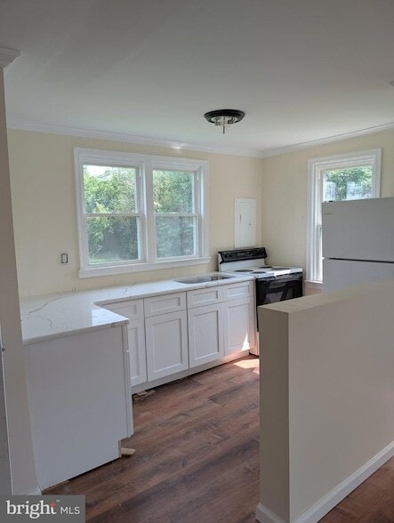 Photo - 411 E Cherry St