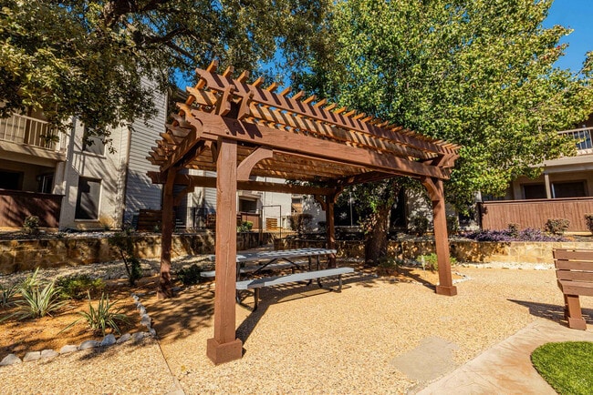 _UPDATED_Crosby-EXT-013-12022025-S - The Crosby