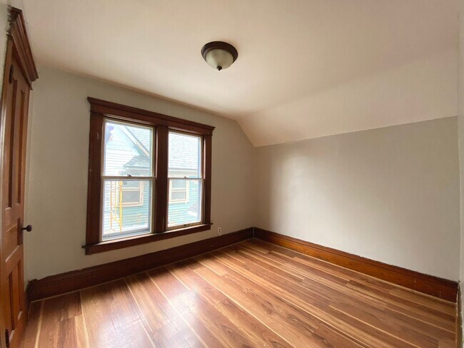 Photo - 617 Forest St Unit 3