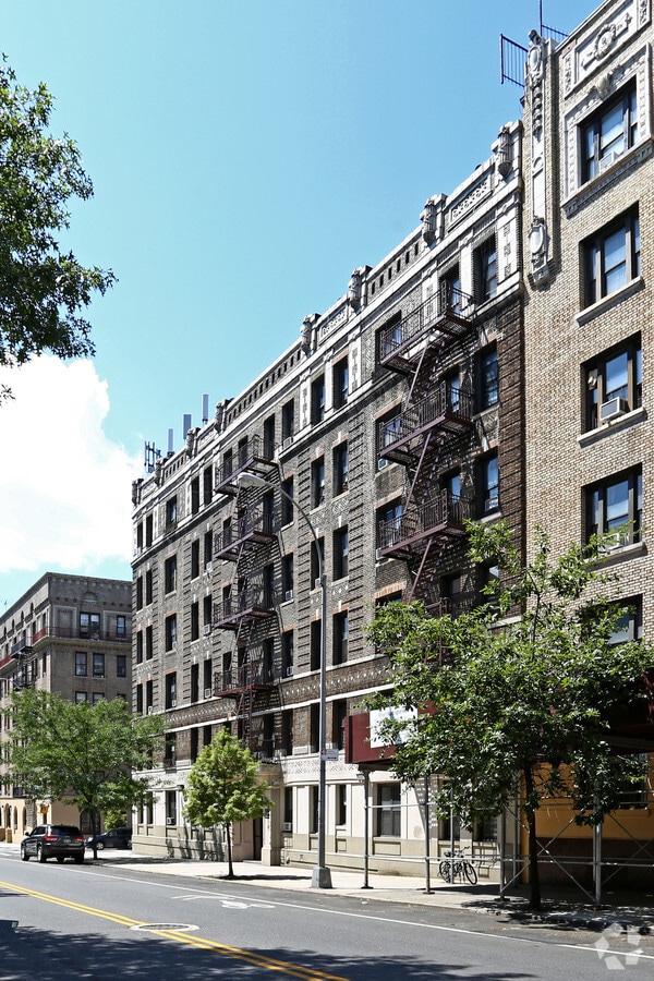 Photo - 91 Fort Washington Avenue