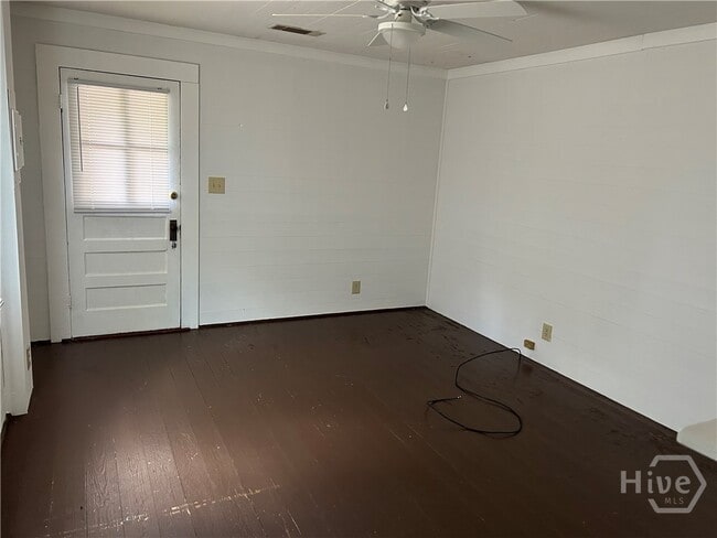 Photo - 433 S Rocksprings St