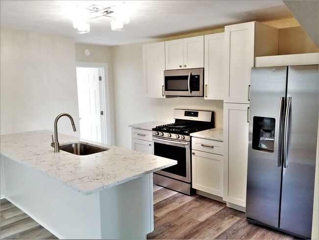 Building Photo - Renovated Home - Allentown