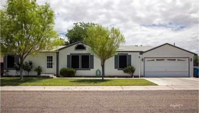 Building Photo - 119 Golden Eagle Ct