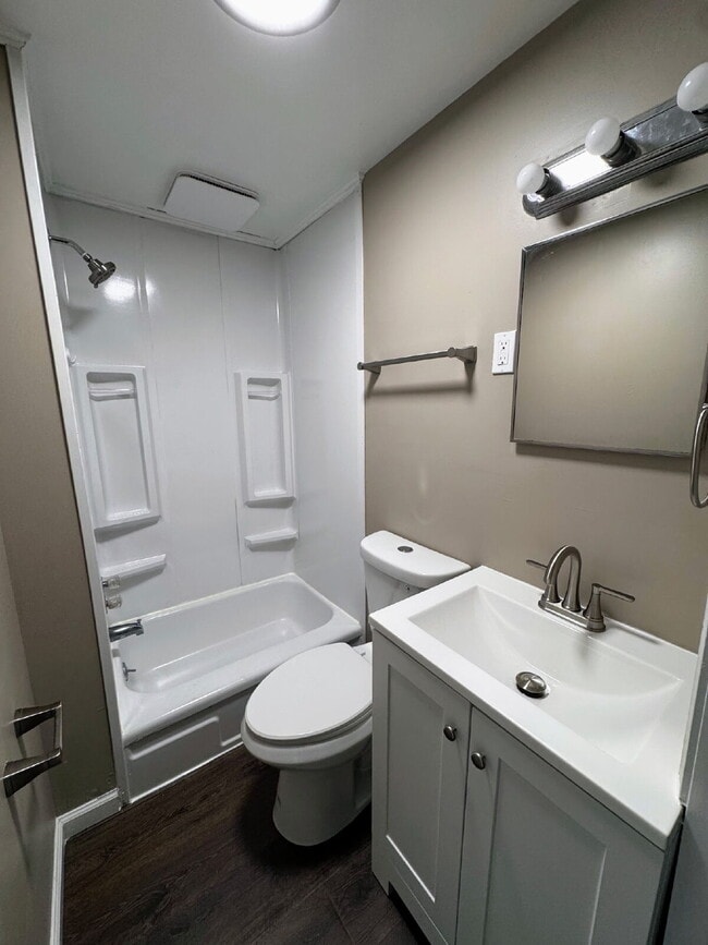 Photo - *Spacious 2-Bedroom Apartment with 1.5 Bath Available Now in Batavia!* Unit Lower
