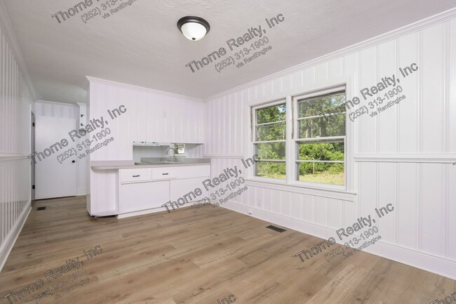 920 Cedarbrook Dr