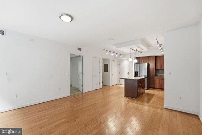 Photo - 1025 1st St SE Unit 301