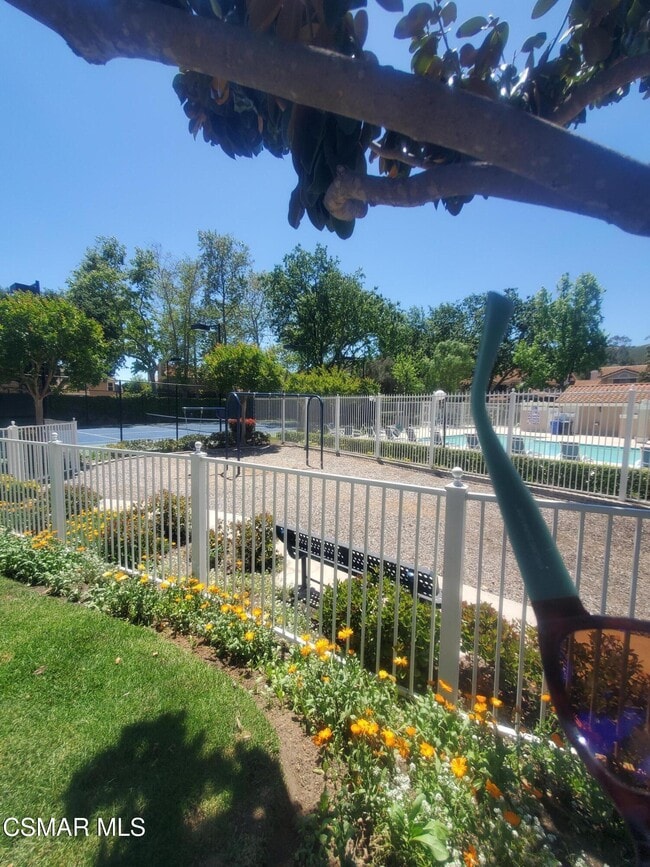 Photo - 4819 La Rosa Dr