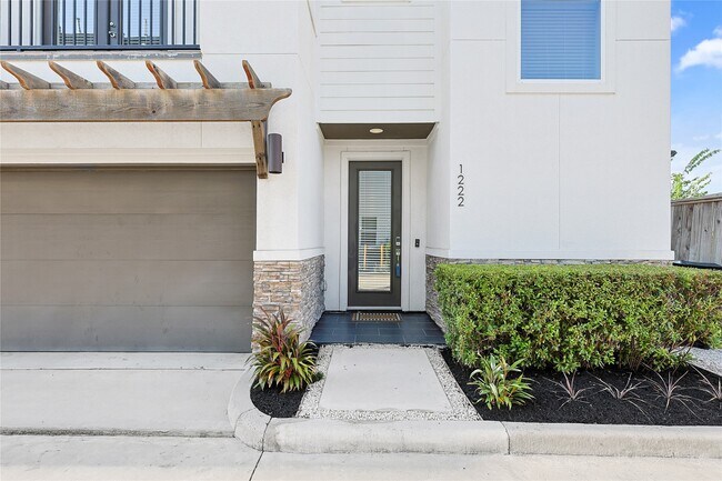 Photo - 1222 Upton St