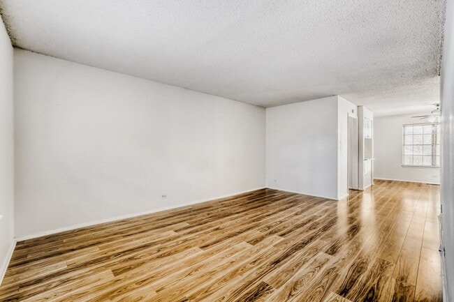 Photo - 2301 E Fremont Ave