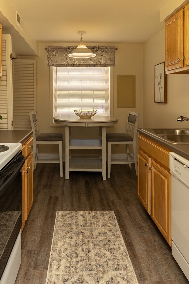 Chapel Valley Townhomes