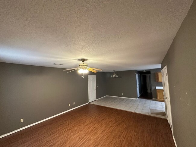 Photo - 301 Holly St Unidad 301 Holly St Apt 1